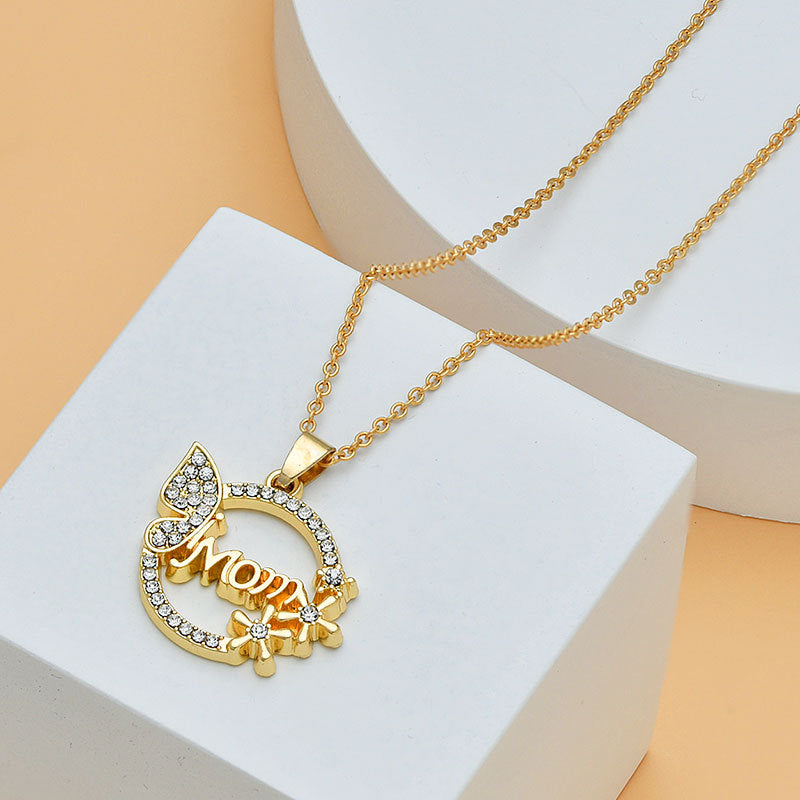 Stylish Gold Custom Diamond Necklace for Mom with Floral Accents and Elegant Design