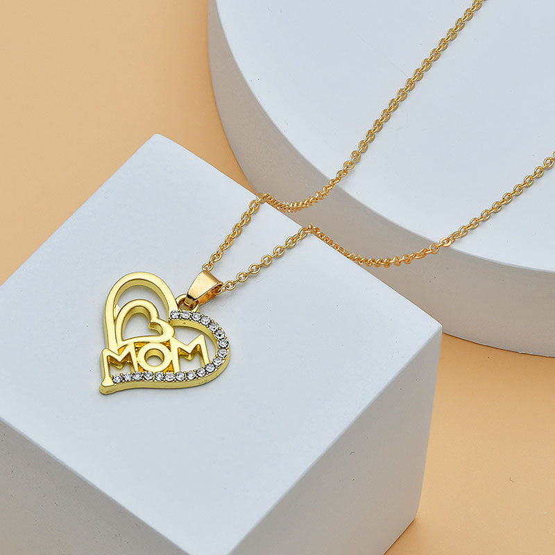 Stylish 3Sixty5 custom diamond necklace for mom with heart-shaped pendant and gold chain