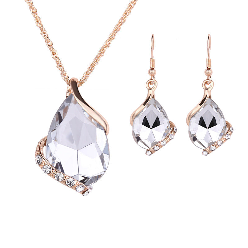 Stylish 3Sixty5 royal dewdrop jewelry set featuring a pendant necklace and matching earrings
