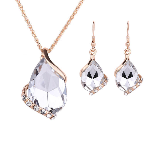 Stylish 3Sixty5 royal dewdrop jewelry set featuring a pendant necklace and matching earrings